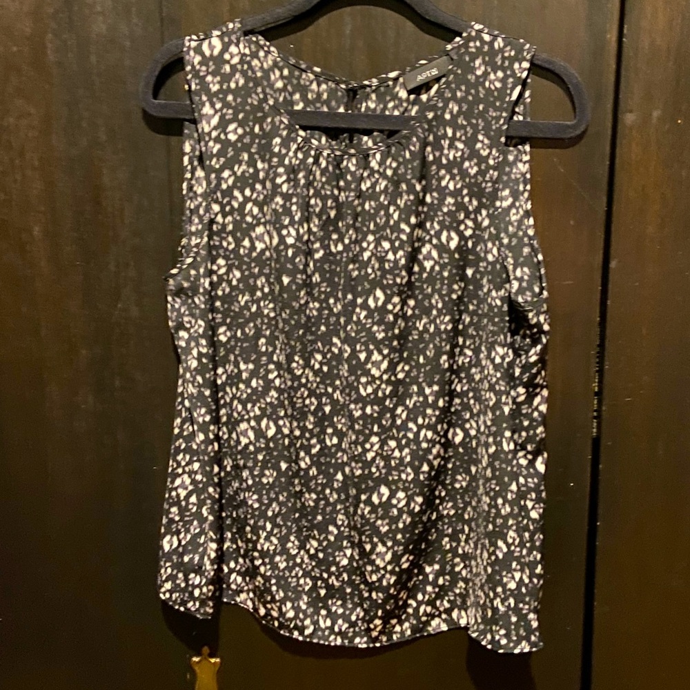 2 for $15 Apt. 9 Sleeveless Blouse, Black & White Print, Size L